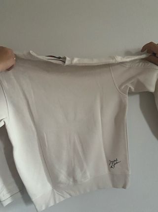 Sudadera Jordan  Esta en perfectas condiciones