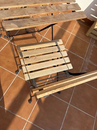 Set terrazzo: tavolo + 2 sedie pieghevoli