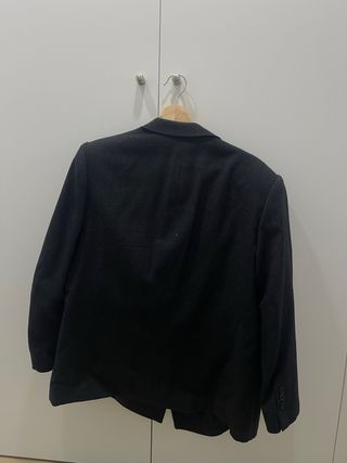 Traje de chaqueta y pantalón negro