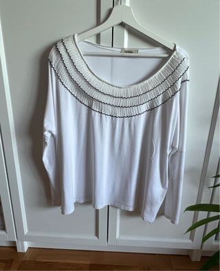 Blusa de chica. Marca Poète. Talla L.