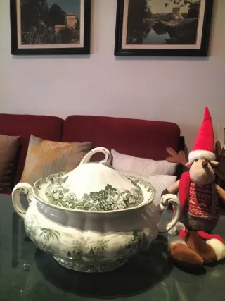 Ocasión Juego de café Cartuja y sopera  sin estren