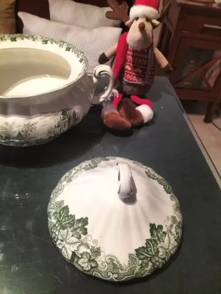 Ocasión Juego de café Cartuja y sopera  sin estren