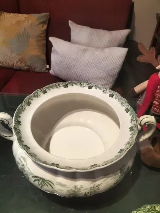 Ocasión Juego de café Cartuja y sopera  sin estren