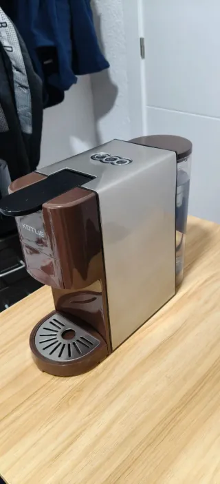 Cafetera multi cápsulas KOTLIE