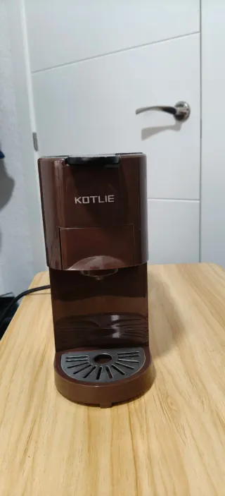 Cafetera multi cápsulas KOTLIE