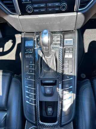 Porche macan 2017,el coche este en Holanda ahora