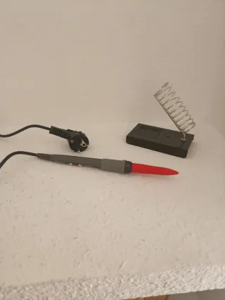 Soldador de estaño con soporte