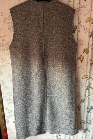Chaleco largo Zara mujer gris