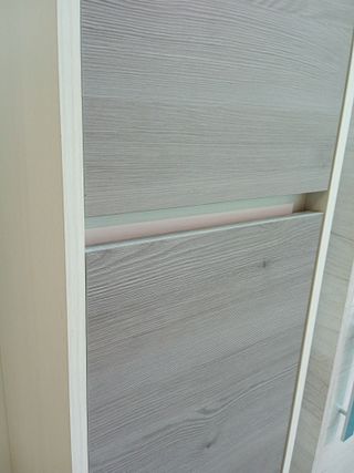 C006 - Columna de baño 35x26x120 cm