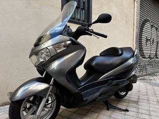 Suzuki Burgman 125cc Moto