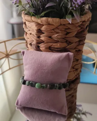 Pulsera rubí zoisita natural