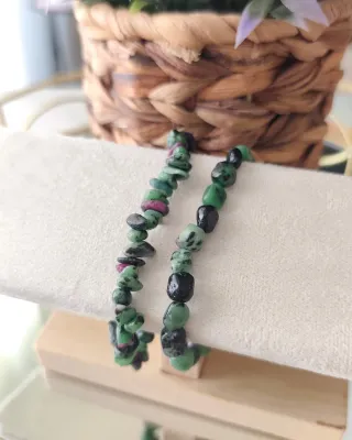 Pulsera rubí zoisita natural