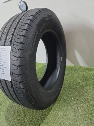 215 65 16C 109/107T GOODYEAR EFFICIENT GRIP