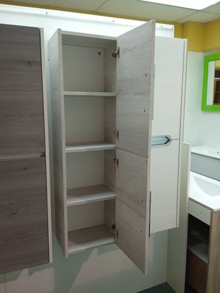 C004 - Columna de baño 35x26x120 cm