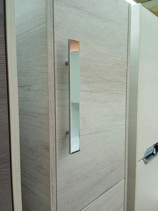 C004 - Columna de baño 35x26x120 cm