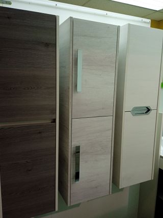 C004 - Columna de baño 35x26x120 cm