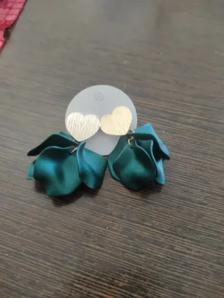 Pendientes Corazón Verde y Dorado