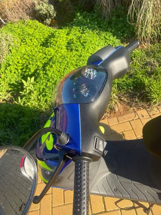 Piaggio Zip SP Azul y Amarillo