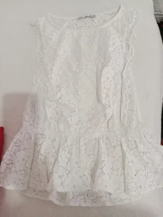 Camiseta Bershka encaje blanca Talla M