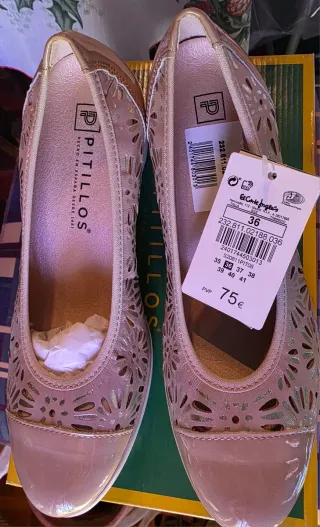 Zapatos Pitillos Beige/Oro Talla 37