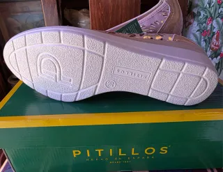 Zapatos Pitillos Beige/Oro Talla 37