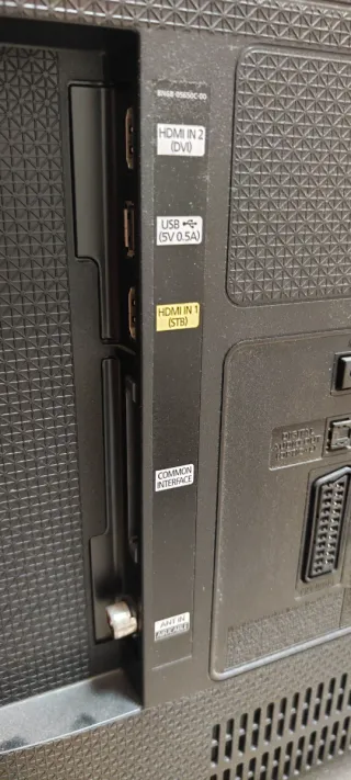 Televisor Samsung 40' Negro/Plata