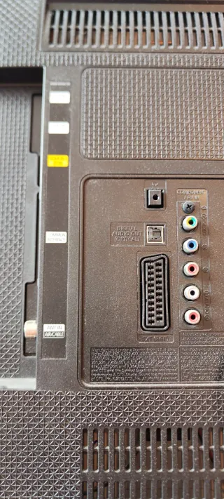 Televisor Samsung 40' Negro/Plata