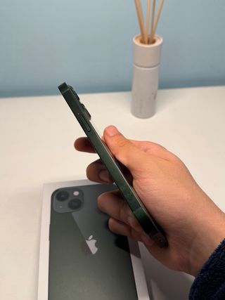 iPhone 13 Verde – 128 GB – Como nuevo – Batería 85