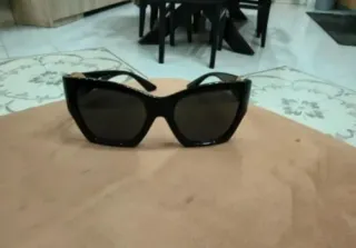 Occhiali da sole Versace donna neri e oro