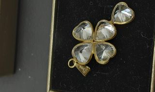 colgante oro 18k con piedra con circonita