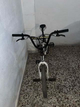 Bicicleta BMX Avigo Blanca