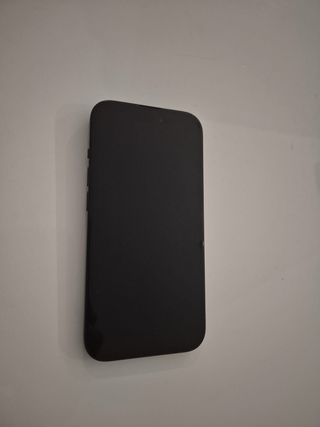 iPhone 15 Negro 128GB + Funda + Cable