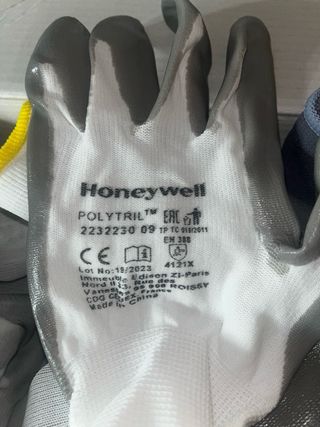 Lotto 270 paia guanti da lavoro