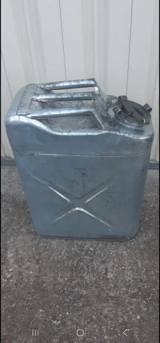 Bidón metálico americano