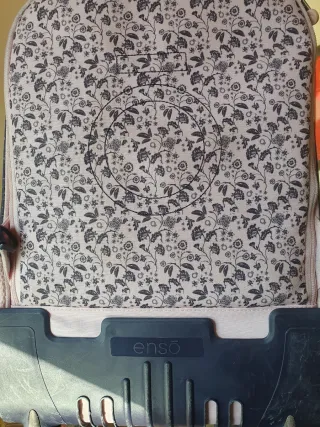 Mochila con ruedas y diseño infantil