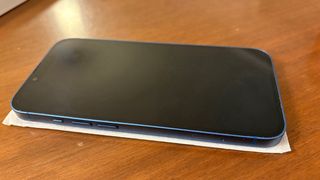 iPhone 13 perfecto. Como nuevo. Un año de garantia