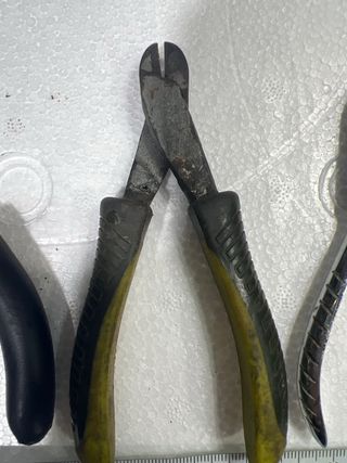 Juego de alicates de corte