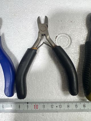 Juego de alicates de corte