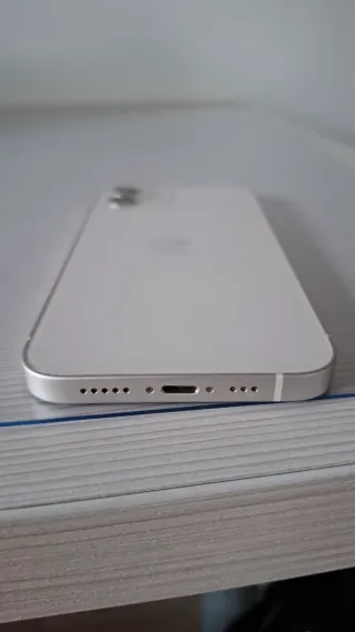 iPhone 12 Blanco 64GB + Caja original +Fundas