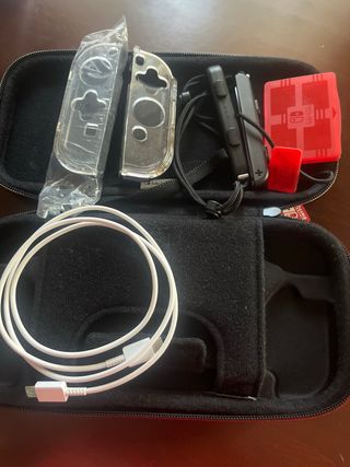 Nintendo Switch + FIFA 23 e FC 24