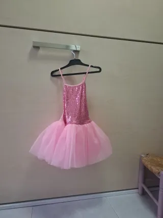 Body de ballet rosa con lentejuelas