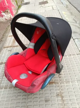 Maxi-Cosi Silla de Coche Bebé Roja