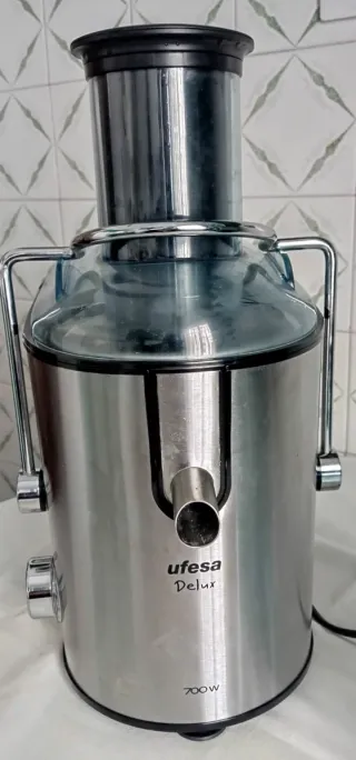 Licuadora Ufesa Delux 700W