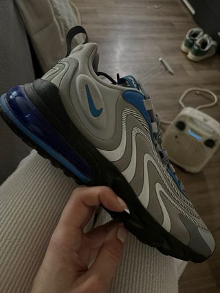 Zapatillas Nike Air Max 270 Gris y Azul