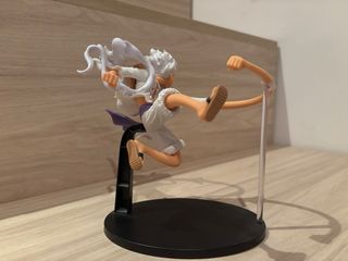 Figura Luffy Gear 5