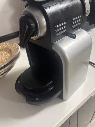 Cafetera Nespresso Plata
