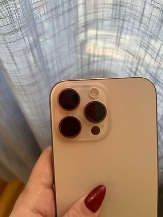 iPhone 16 Pro Max Dorado
