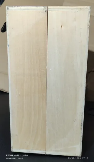 Casa de muñecas de madera