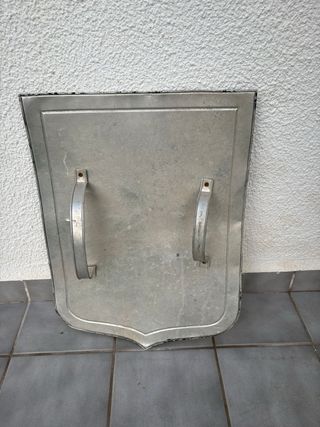 Escudo decorativo medieval