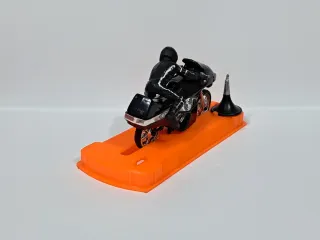 Guiloy Moto Halcón Callejero